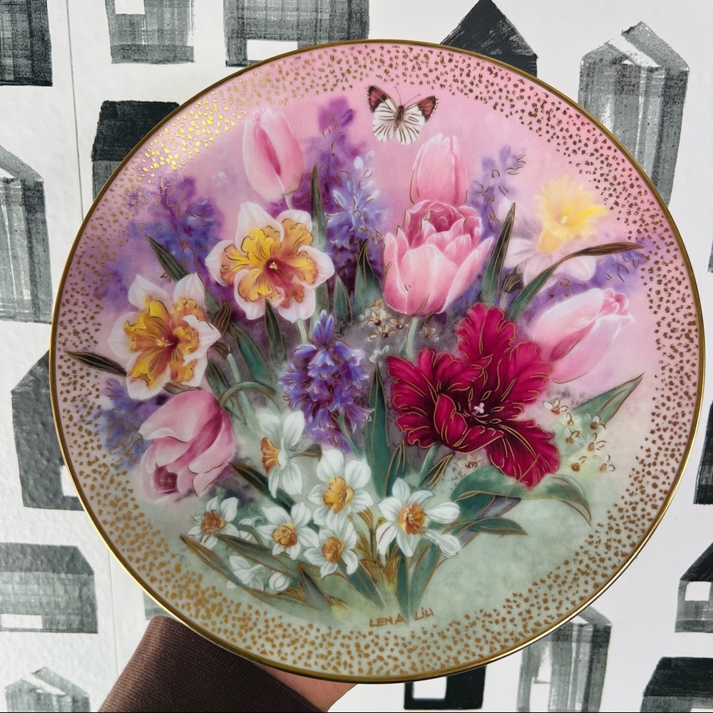 Symphony of Shimmering Beauty 1991 Tulip Ensemble Floral Collector’s Plate